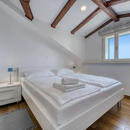 Casa Conrad - Seaside House In Volosko, Opatija