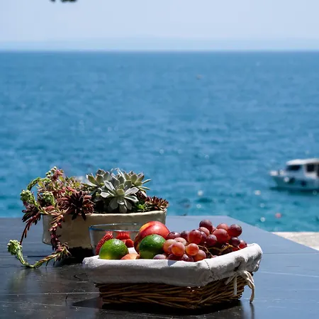 Casa Conrad - Seaside House In Volosko, Дом отдыха *